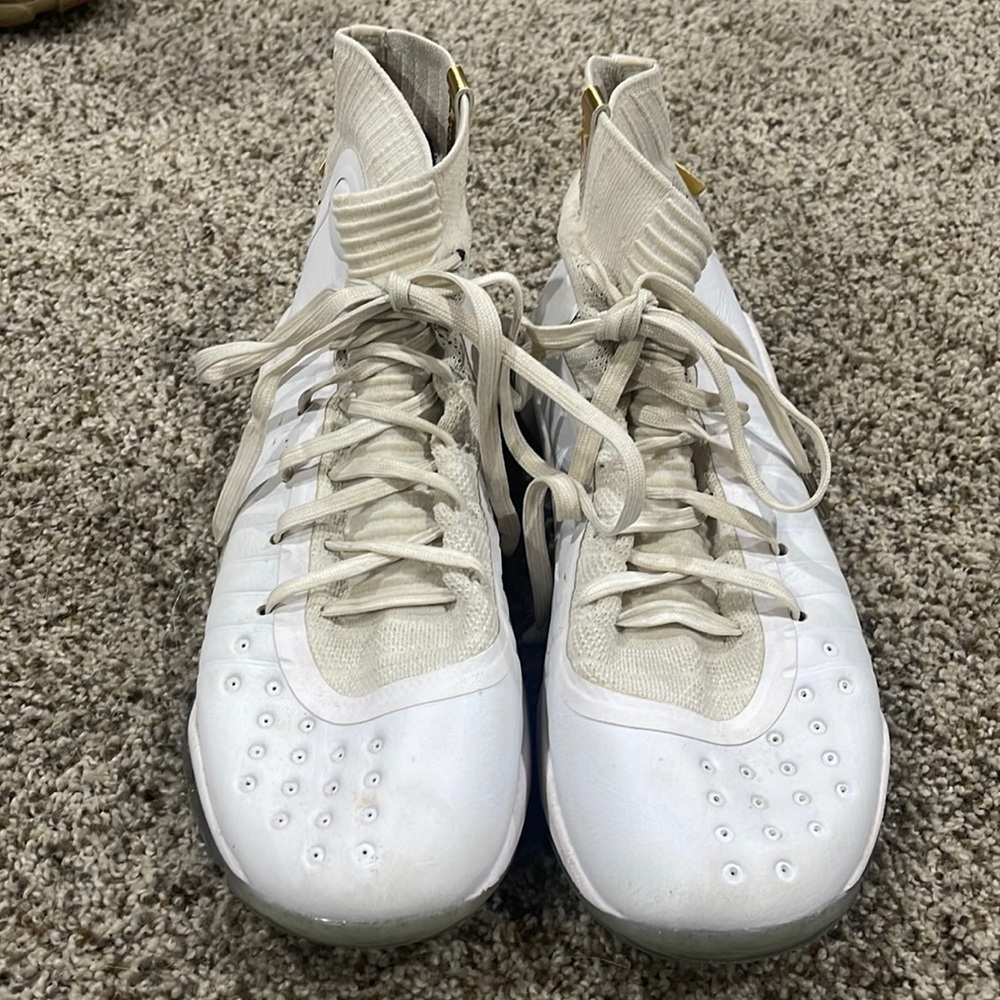 Stephen Curry Men’s 8.5 Basketball Shoes